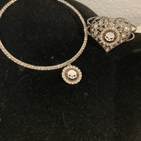 “Willie G” Design Harley Davidson Snap Rhinestone Choker and Cuff Bracelet - Picture 3 of 5